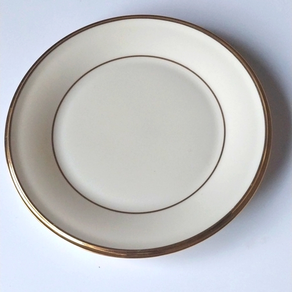 Lenox China Dinnerware 5 Piece ETERNAL GOLD Trim On Bone China - Picture 5 of 8